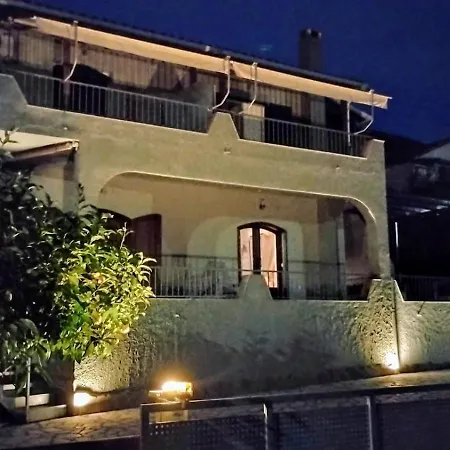 Rose House Dom wakacyjny Nydri (Lefkada)